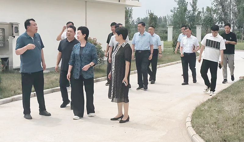 熱烈歡迎各領(lǐng)導(dǎo)視詧我司承建的桺(liu)河及儸崗汚水處(chu)理廠項(xiàng)目